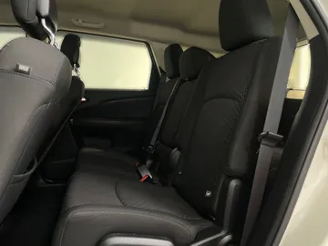 2018 Dodge Journey - image 14