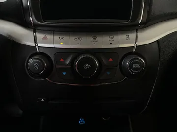 2018 Dodge Journey - image 21