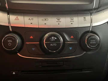 2016 Dodge Journey - image 19