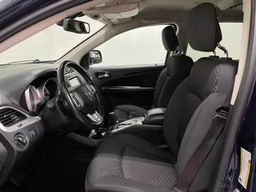2018 Dodge Journey - image 3