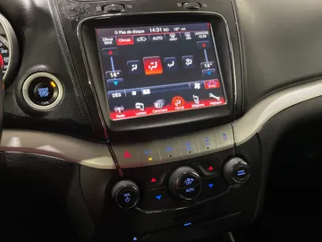 2018 Dodge Journey - image 20