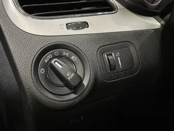 2018 Dodge Journey - image 28