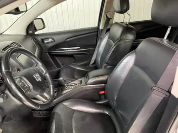 2017 Dodge Journey - image 3