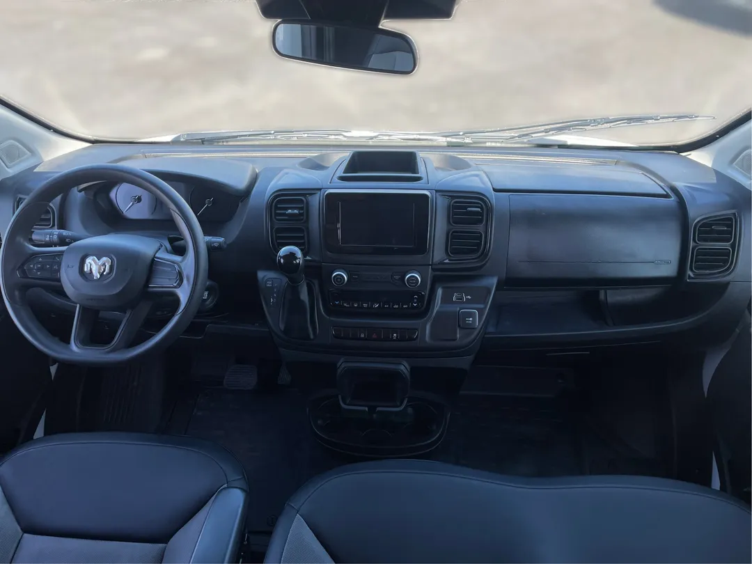 2025 Ram ProMaster Cargo Van — photo 4