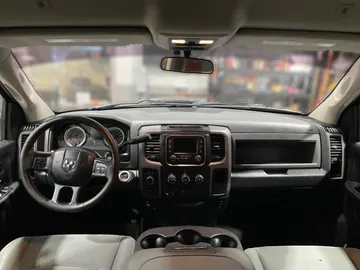 2017 Ram 1500 - image 4