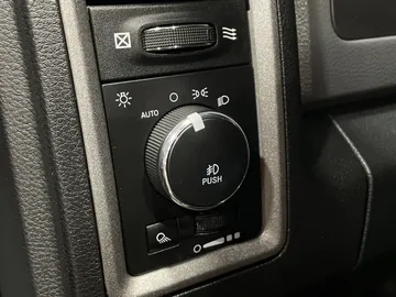 2017 Ram 1500 - image 17