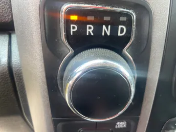 2021 Ram 1500 Classic - image 25
