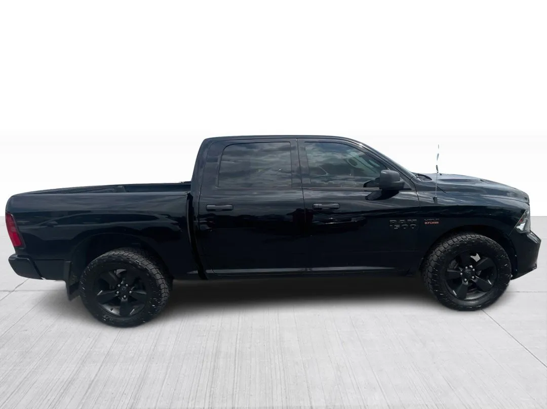 2019 Ram 1500 Classic — photo 2