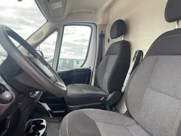 2018 Ram ProMaster Cargo Van - image 3
