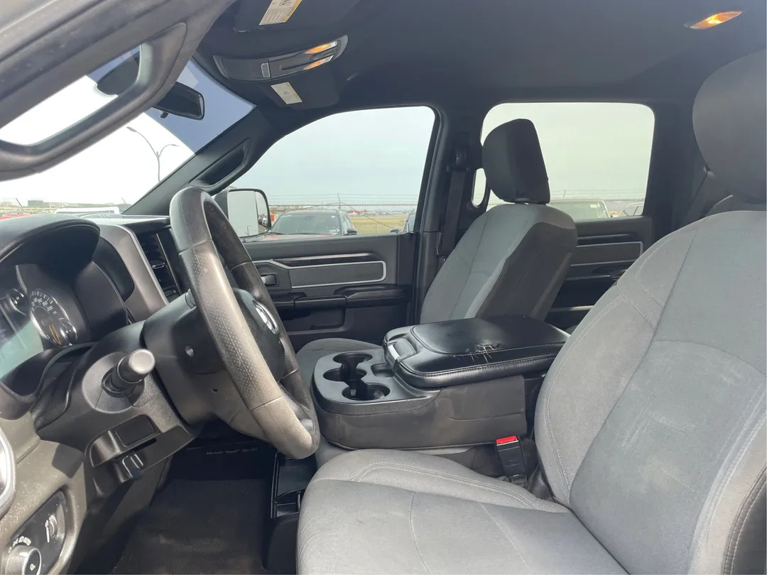 2021 Ram 2500 — photo 3