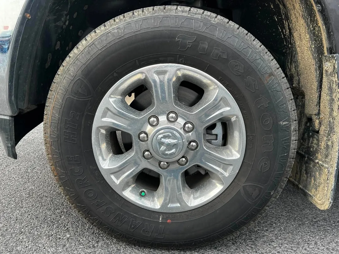 2025 Ram 2500 — photo 6