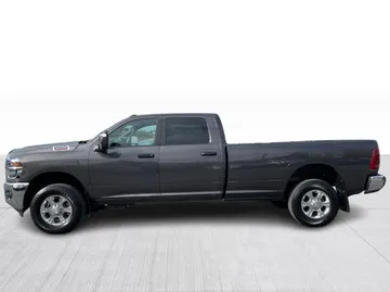 2025 Ram 2500 - image 10