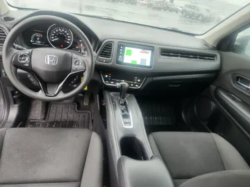 2021 Honda HR-V - image 9