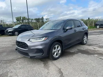 2023 Honda HR-V - image 3