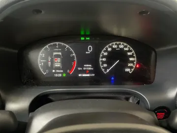 2025 Honda HR-V - image 16