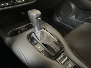 2025 Honda HR-V - image 27