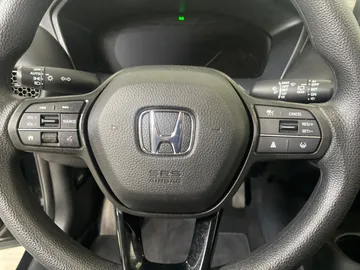 2025 Honda HR-V - image 17