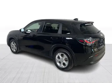 2025 Honda HR-V - image 11