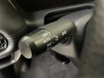 2025 Honda HR-V - image 18