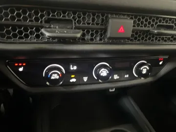 2025 Honda HR-V - image 21
