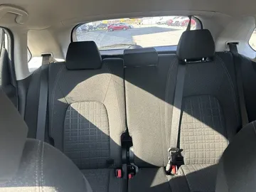 2025 Honda HR-V - image 7