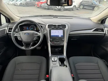 2020 Ford Fusion - image 9