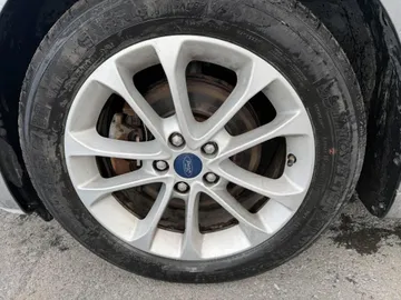 2020 Ford Fusion - image 7