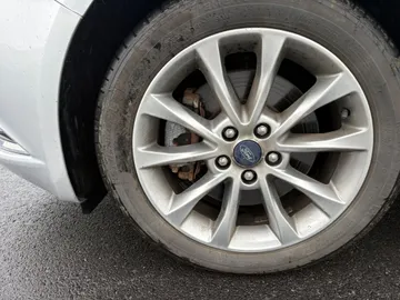 2018 Ford Fusion Energi - image 8
