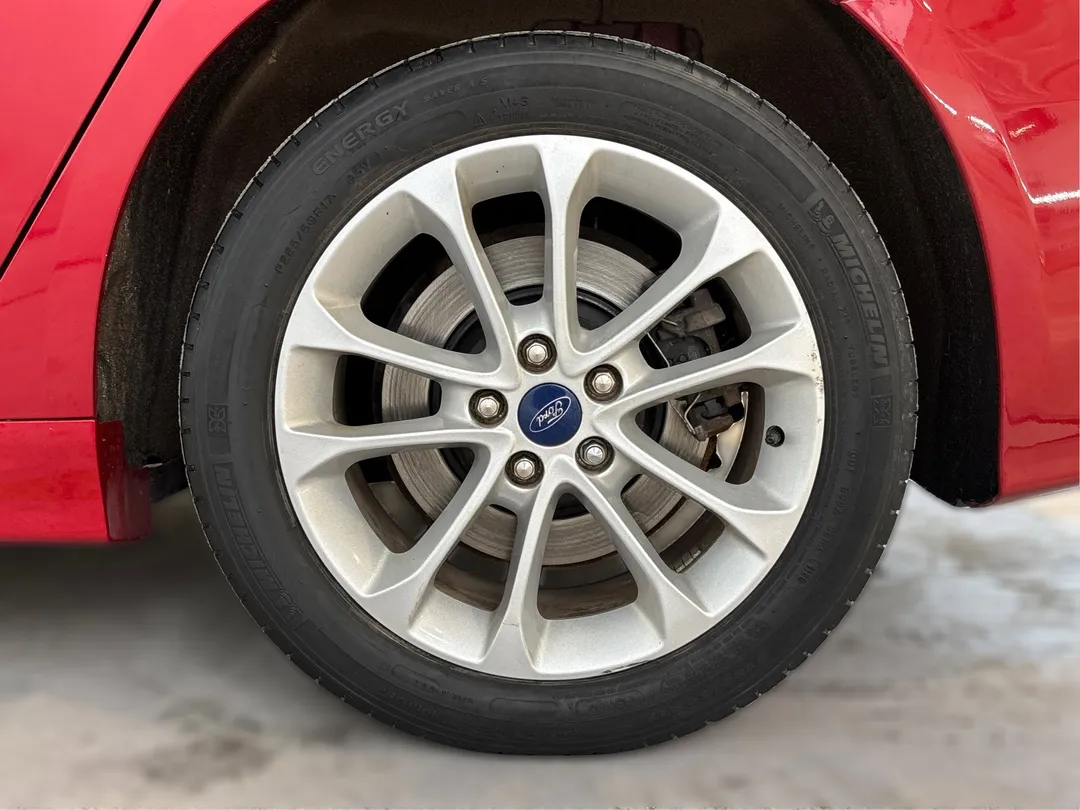 2020 Ford Fusion Energi — photo 5
