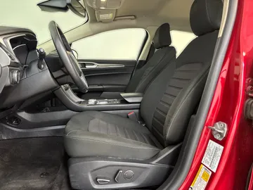2020 Ford Fusion Energi - image 3