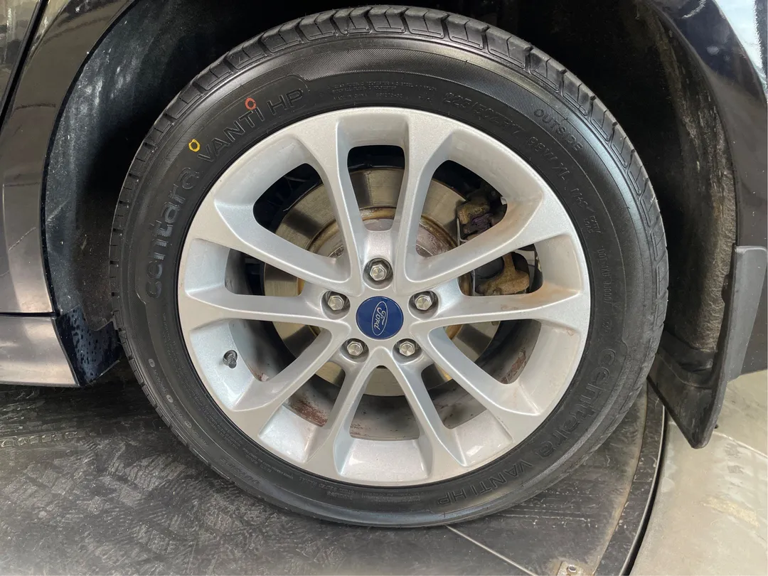 2020 Ford Fusion Energi — photo 5