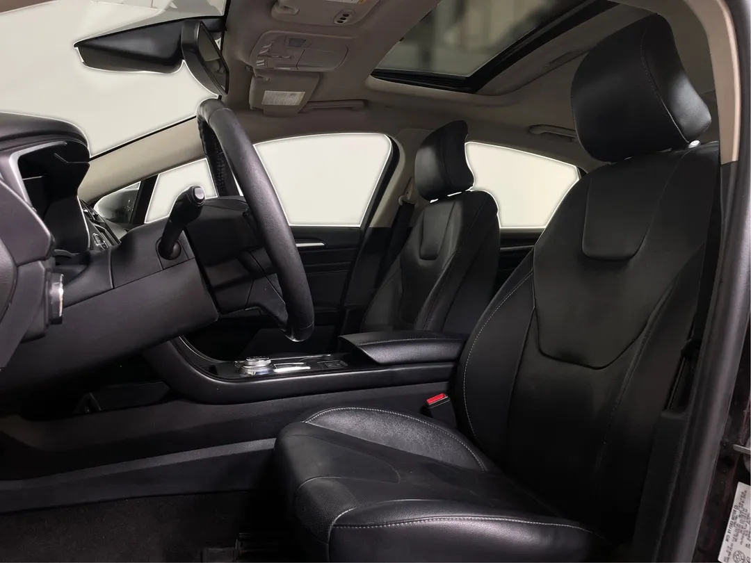 2019 Ford Fusion Hybrid — photo 3