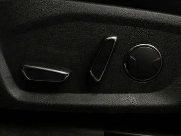 2019 Ford Fusion Hybrid - image 20