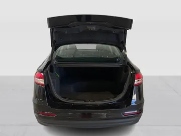 2019 Ford Fusion Hybrid - image 13