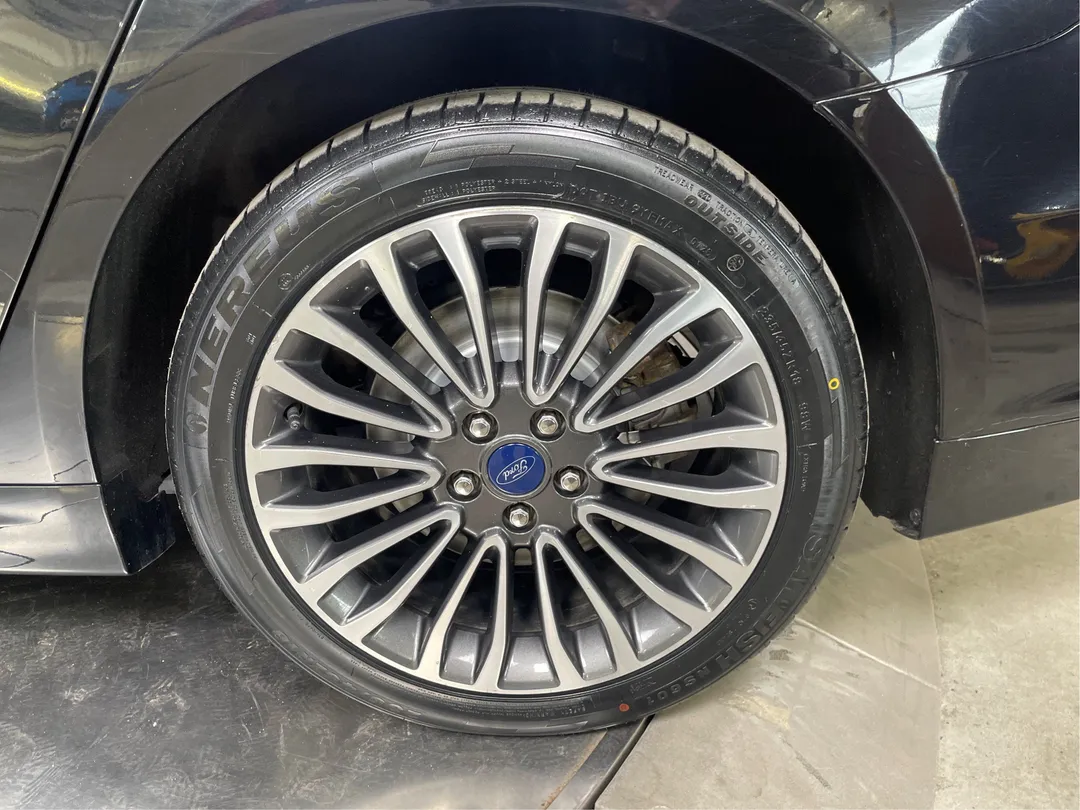 2018 Ford Fusion Energi Titanium, photo 6