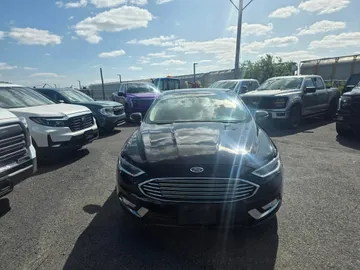 2018 Ford Fusion Energi - image 2