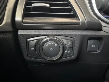 2017 Ford Fusion - image 34