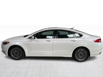 2017 Ford Fusion - image 10