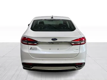 2017 Ford Fusion - image 12