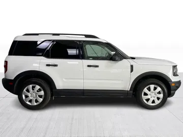 2023 Ford Bronco Sport - image 2