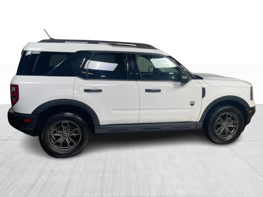 2023 Ford Bronco Sport — photo 2