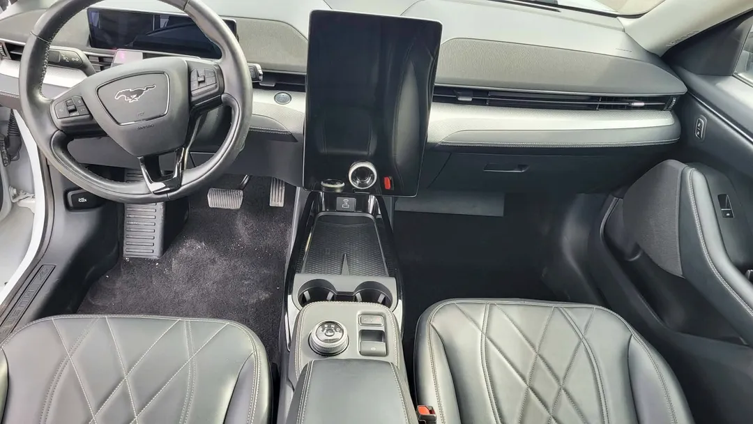 2023 Ford Mustang Mach-E Select, photo 8