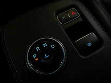 2023 FORD MACH-E - image 25