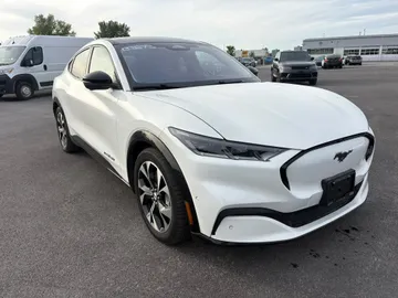 2022 Ford Mustang Mach-E