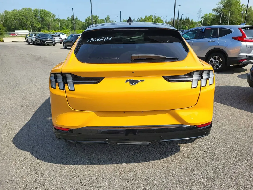 2022 Ford Mustang Mach-E — photo 4