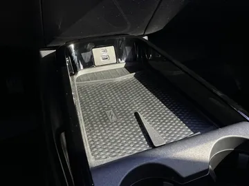 2022 Ford Mustang Mach-E - image 31