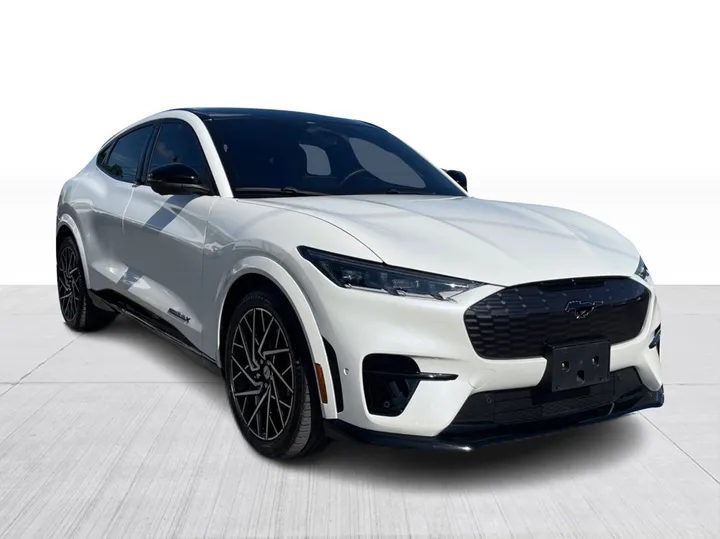 2022 Ford Mustang Mach-E