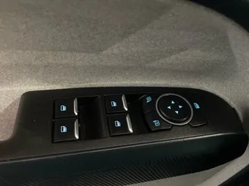 2023 Ford Maverick - image 18