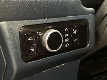 2023 Ford Maverick - image 16