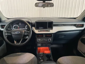 2022 Ford Maverick - image 4